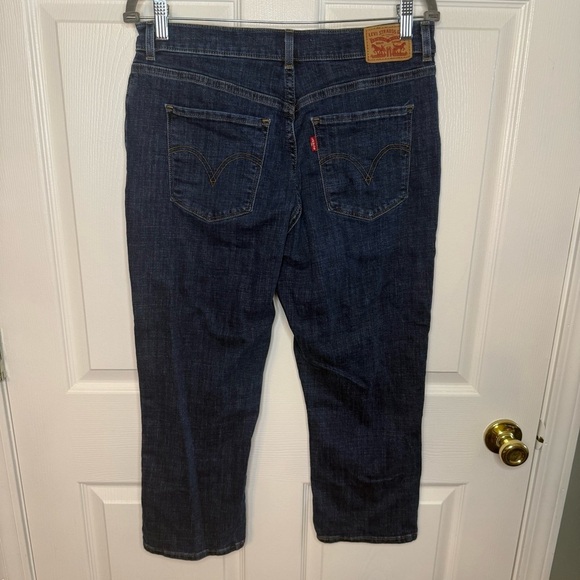 Levi's Women's Dark Indigo Classic Capri Jeans Size 10 30W GUC - Picture 3 of 6